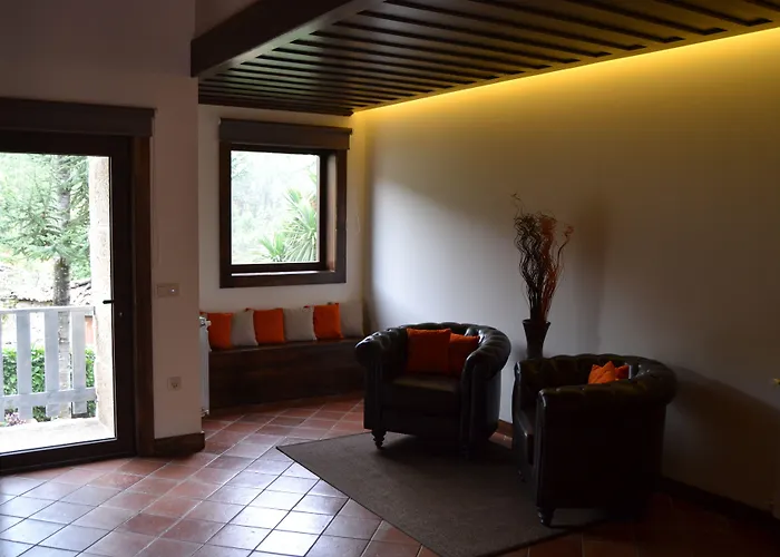 Πανσιόν Encosta Do Sossego